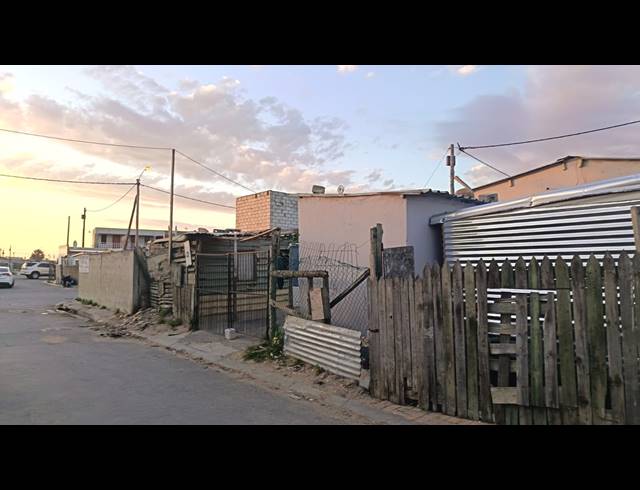 2 BEDROOM HOUSE FOR SALE IN ASANDA